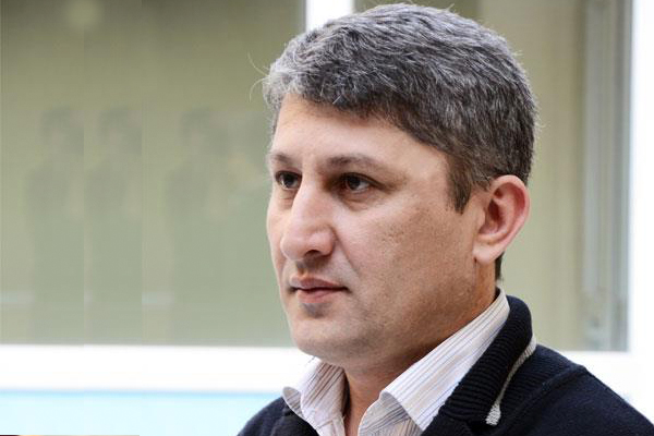 Zahir Əzəmət. Dostlar, daha nə istəyirsiniz?