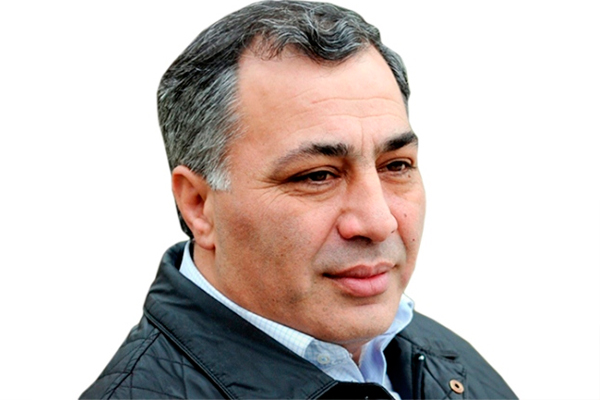 Əsəd Cahangir. İki daşın arasında. I Yazı.